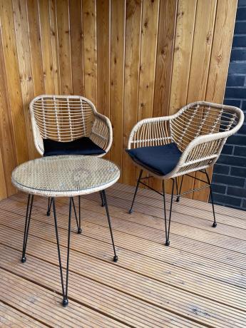 Meble na balkon w bloku z technorattanu boho