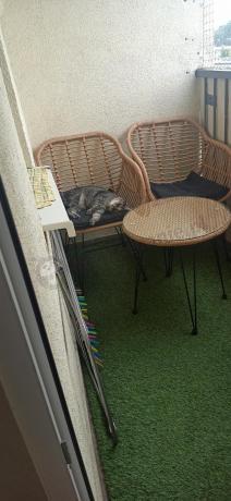 Meble na balkon w bloku z technorattanu boho