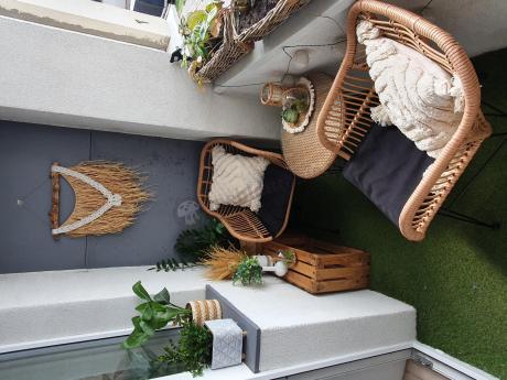 Meble na balkon w bloku z technorattanu boho