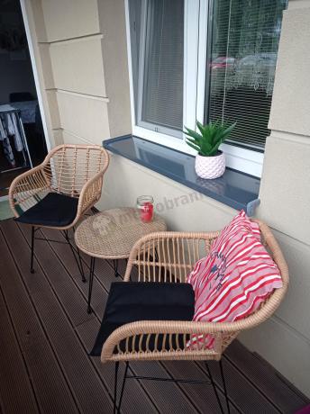 Meble na balkon w bloku z technorattanu boho