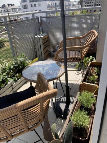 Meble na balkon w bloku z technorattanu boho