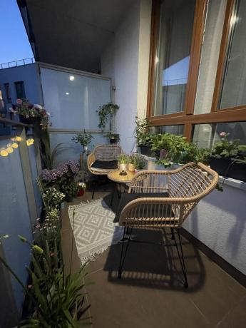 Meble na balkon w bloku z technorattanu boho