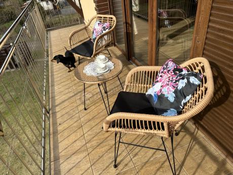 Meble na balkon w bloku z technorattanu boho