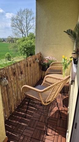 Meble na balkon w bloku z technorattanu boho