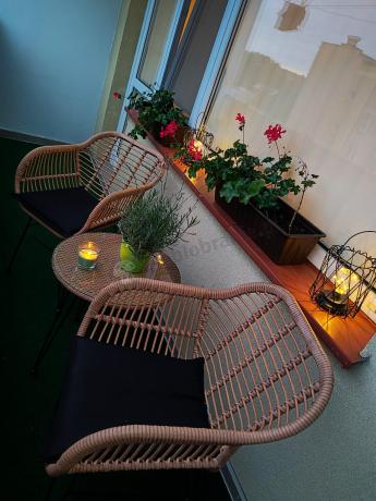 Meble na balkon w bloku z technorattanu boho