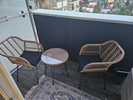 Meble na balkon w bloku z technorattanu boho