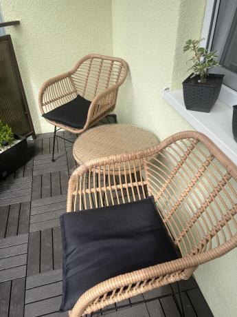 Meble na balkon w bloku z technorattanu boho
