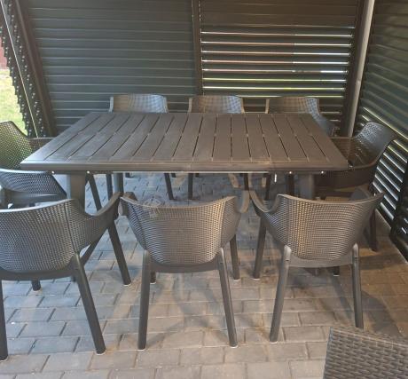 Meble na taras Kantara Modern, stół rozkładany 160-240 cm i 8 sztaplowanych krzeseł