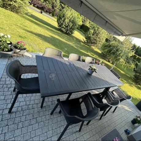 Meble na taras Kantara Modern, stół rozkładany 160-240 cm i 8 sztaplowanych krzeseł