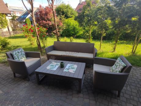 Meble na taras z regulowanym stołem S3L Cappuccino
