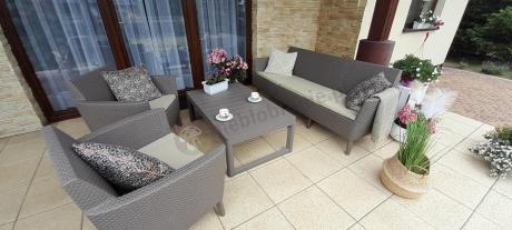 Meble na taras z regulowanym stołem S3L Cappuccino