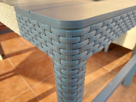 Meble na taras z regulowanym stołem S3L Cappuccino