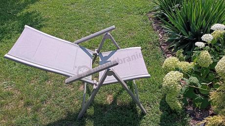 Meble obiadowe dla 10 osób ze stołem 210 i regulowanymi krzesłami Tanami Daven Taupe