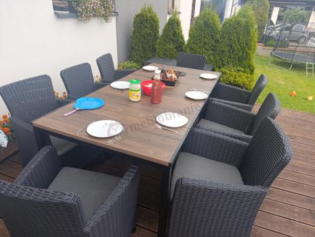 Meble obiadowe na taras Portis Comfort ze stołem 200cm w kolorze orzecha i 10 fotelami