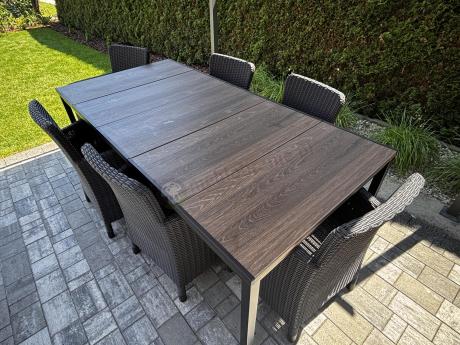 Meble obiadowe na taras Portis Comfort ze stołem 200cm w kolorze orzecha i 6 fotelami