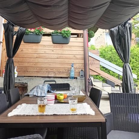 Meble obiadowe na taras Portis Comfort ze stołem 200cm w kolorze orzecha i 6 fotelami