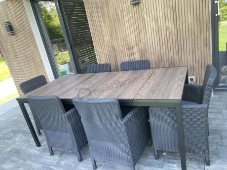 Meble obiadowe na taras Portis Comfort ze stołem 200cm w kolorze orzecha i 6 fotelami