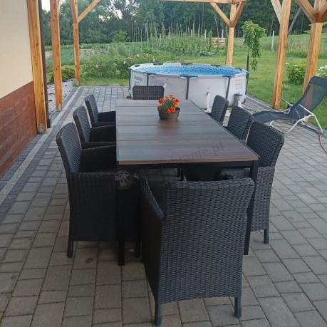 Meble obiadowe na taras Portis Comfort ze stołem 200cm w kolorze orzecha i 8 fotelami