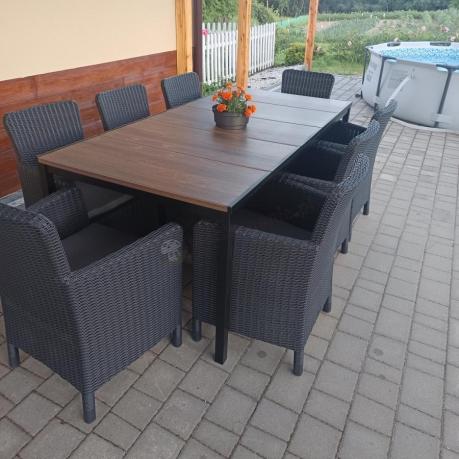 Meble obiadowe na taras Portis Comfort ze stołem 200cm w kolorze orzecha i 8 fotelami