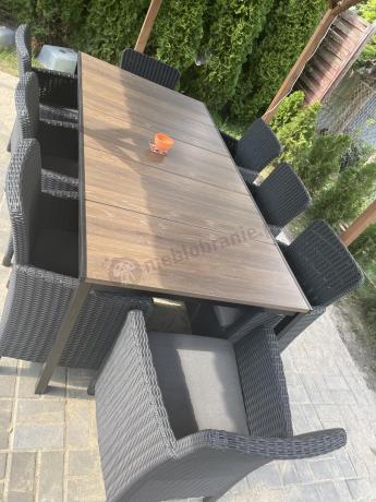 Meble obiadowe na taras Portis Comfort ze stołem 200cm w kolorze orzecha i 8 fotelami