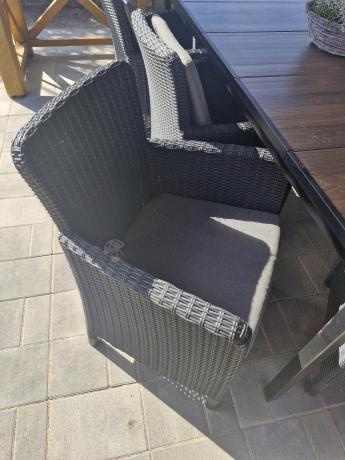 Meble obiadowe na taras Portis Comfort ze stołem 200cm w kolorze orzecha i 8 fotelami