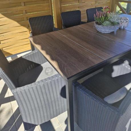 Meble obiadowe na taras Portis Comfort ze stołem 200cm w kolorze orzecha i 8 fotelami