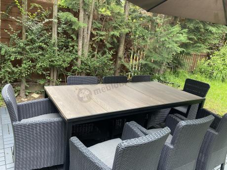 Meble obiadowe na taras Portis Comfort ze stołem 200cm w kolorze orzecha i 8 fotelami