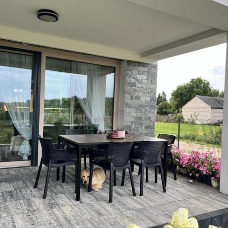 Meble obiadowe na taras Portis Slim ze stołem 160cm w kolorze orzecha i 6 fotelami