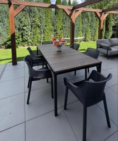 Meble obiadowe na taras Portis ze stołem 200cm w kolorze orzecha i 6 fotelami