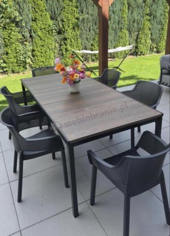 Meble obiadowe na taras Portis ze stołem 200cm w kolorze orzecha i 6 fotelami
