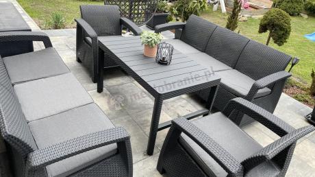 Meble ogrodowe z podnoszonym stołem