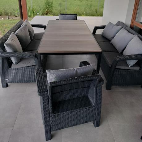 Meble ogrodowe dla 8 osób, 2 sofy, 2 fotele, stół 200cm z drewnianym blatem Meblobranie CFM Plus grafit + poduszki na