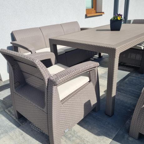 Meble ogrodowe obiadowe Corfu Fiesta Max Cappuccino