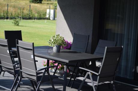 Meble ogrodowe obiadowe dla 8 osób Kantara ze stołem 160-240 cm i składanymi krzesłami