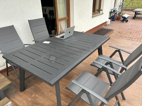 Meble ogrodowe obiadowe dla 8 osób Kantara ze stołem 160-240 cm i składanymi krzesłami