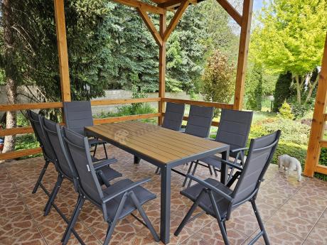 Meble ogrodowe obiadowe ze stołem 180cm i składanymi krzesłami - Kanbery Wood Antracite 8+1
