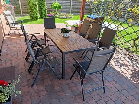 Meble ogrodowe obiadowe ze stołem 180cm i składanymi krzesłami - Kanbery Wood Antracite 8+1