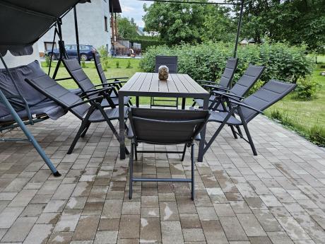 Meble ogrodowe obiadowe ze stołem 180cm i składanymi krzesłami - Kanbery Wood Antracite 8+1