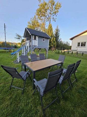 Meble ogrodowe obiadowe ze stołem 180cm i składanymi krzesłami - Kanbery Wood Antracite 8+1