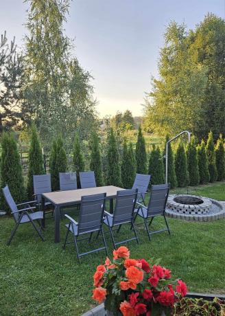 Meble ogrodowe obiadowe ze stołem 180cm i składanymi krzesłami - Kanbery Wood Antracite 8+1