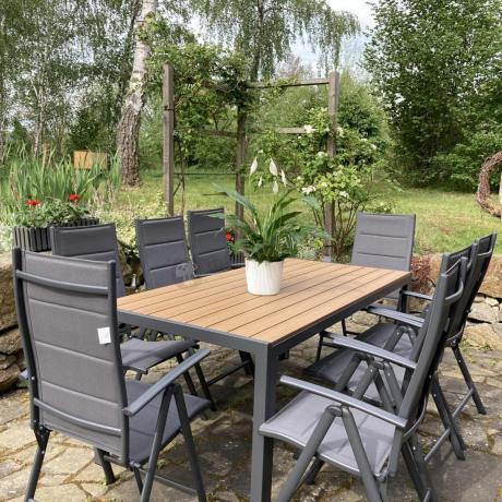Meble ogrodowe obiadowe ze stołem 180cm i składanymi krzesłami - Kanbery Wood Antracite 8+1