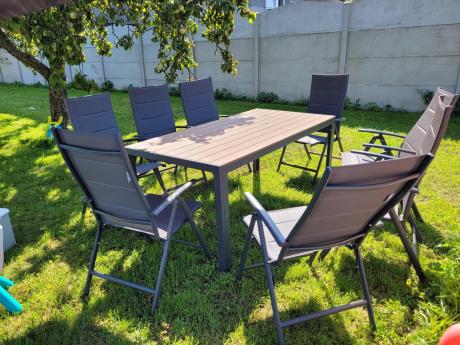 Meble ogrodowe obiadowe ze stołem 180cm i składanymi krzesłami (7 pozycji) - Kanbery Wood Antracite 8+1