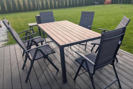 Meble ogrodowe obiadowe ze stołem 180cm i składanymi krzesłami (7 pozycji) - Kanbery Wood Antracite 8+1