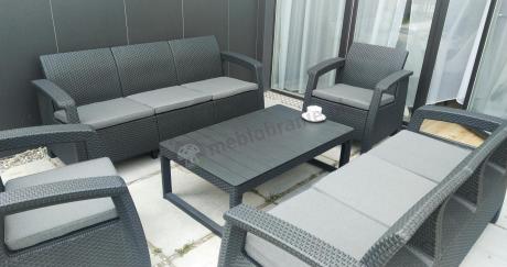 Meble ogrodowe z podnoszonym stołem