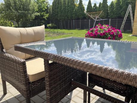 Meble ogrodowe z sofą 175cm, wysokim stołem, fotelami i pufami Perata Dining Brown