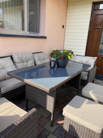 Meble ogrodowe z sofą 175cm, wysokim stołem, fotelami i pufami Perata Dining Brown