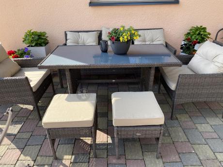 Meble ogrodowe z sofą 175cm, wysokim stołem, fotelami i pufami Perata Dining Brown