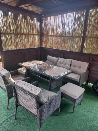 Meble ogrodowe z sofą 175cm, wysokim stołem, fotelami i pufami Perata Dining Brown
