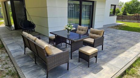 Meble ogrodowe z sofą 175cm, wysokim stołem, fotelami i pufami Perata Dining Brown