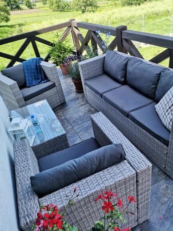 Szary komplet wypoczynkowy do ogrodu